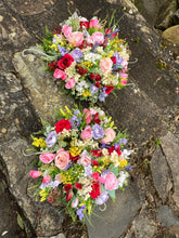 Load image into Gallery viewer, Memorial Posey
