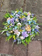 Load image into Gallery viewer, Memorial Posey