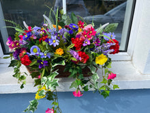 Load image into Gallery viewer, Window box