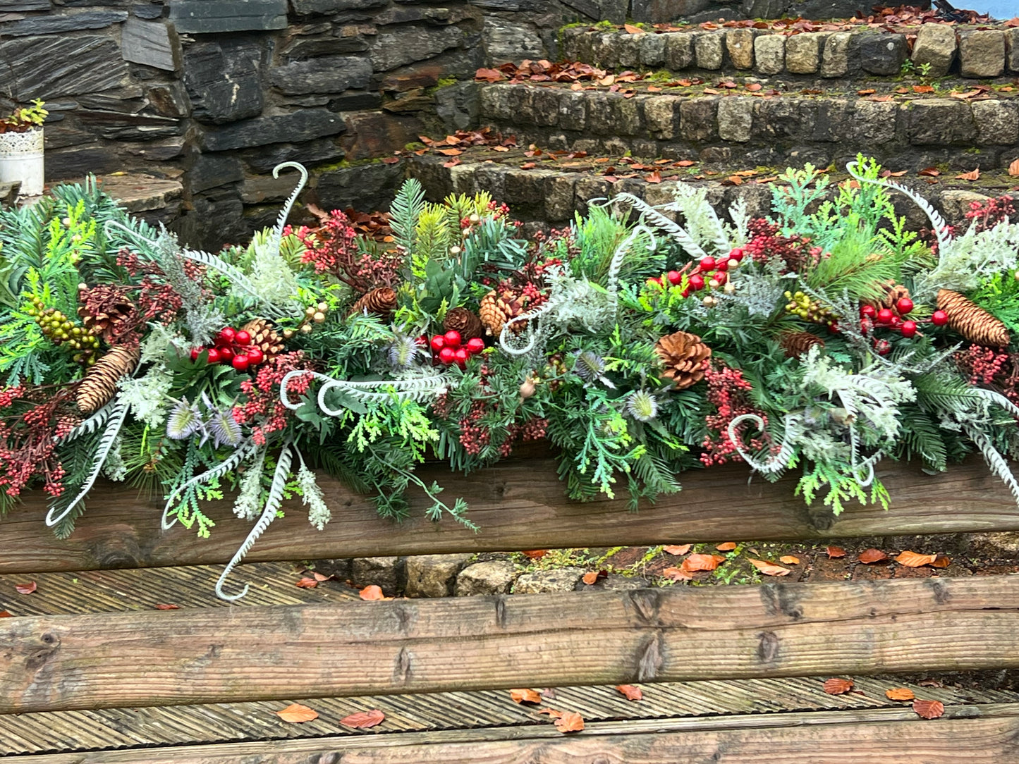 Christmas red & gold Garland