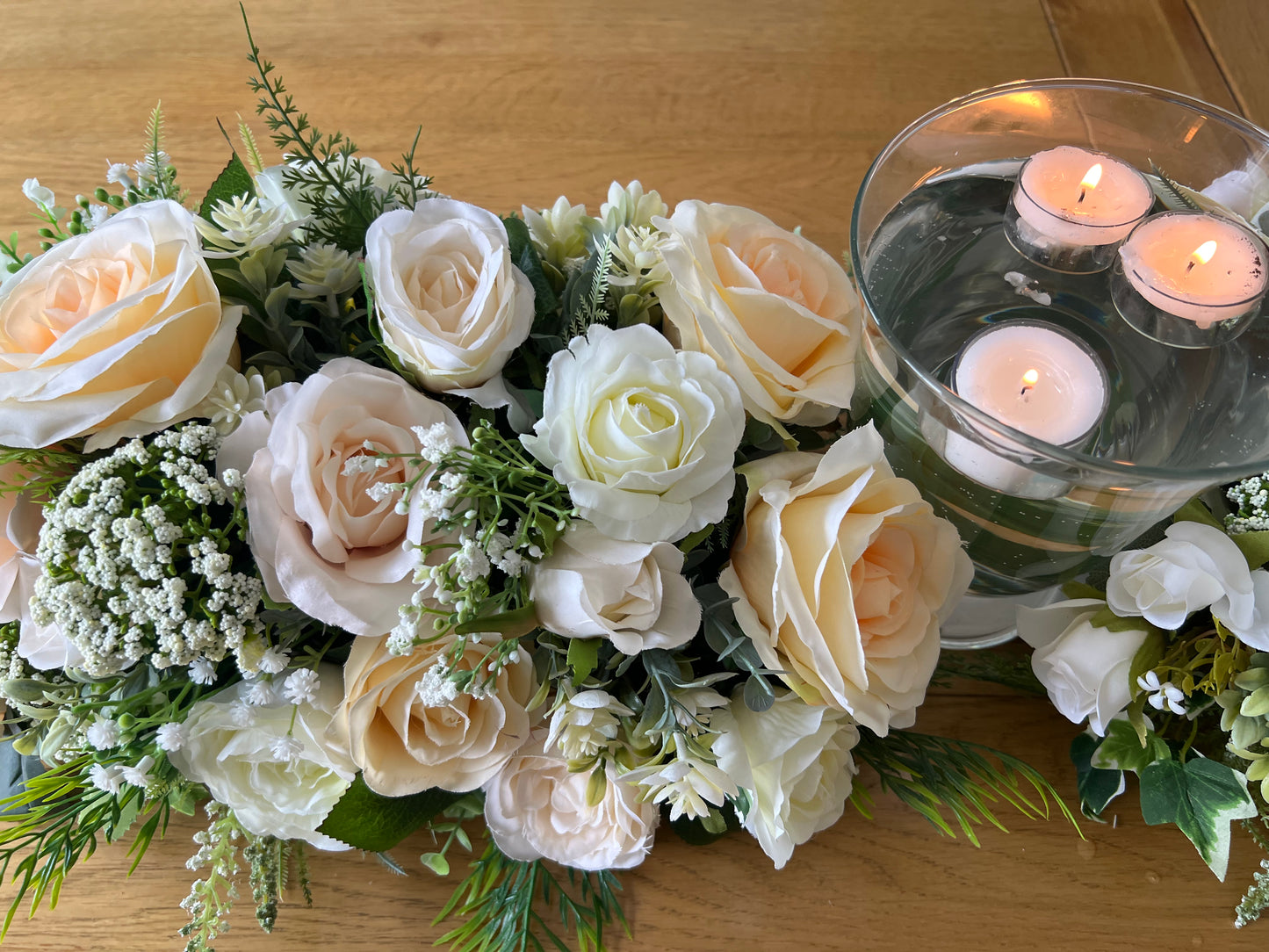 Monica Table Arrangement