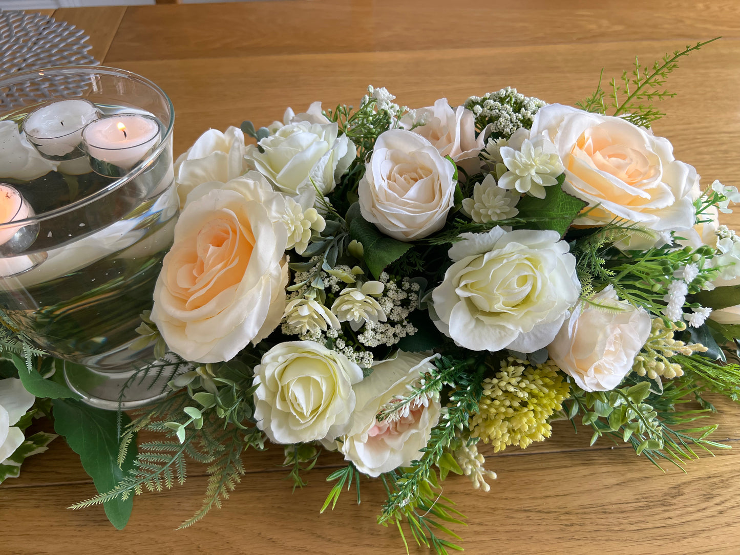 Monica Table Arrangement